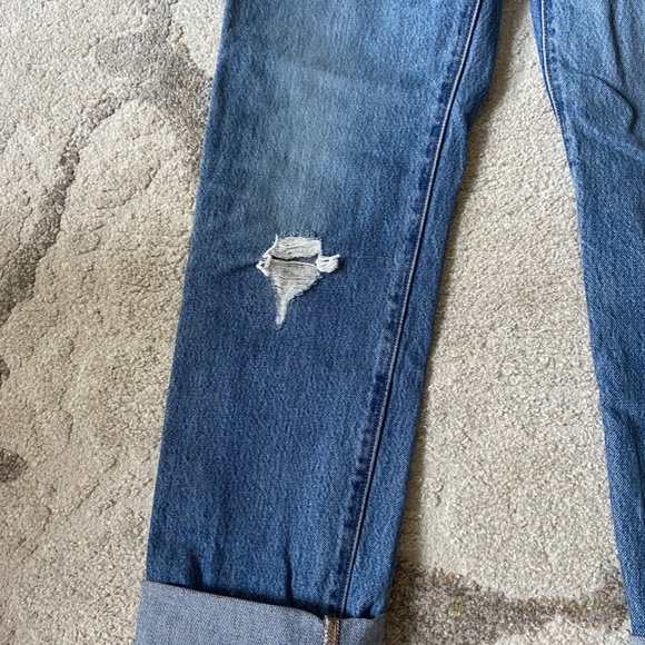 Levi's // Slightly Distressed 501 Jeans // Size 25 - Picture 5 of 12
